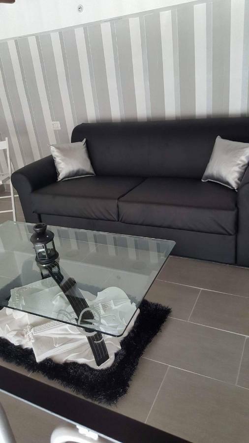 Vesuvius Luxury Suites Наполи Екстериор снимка