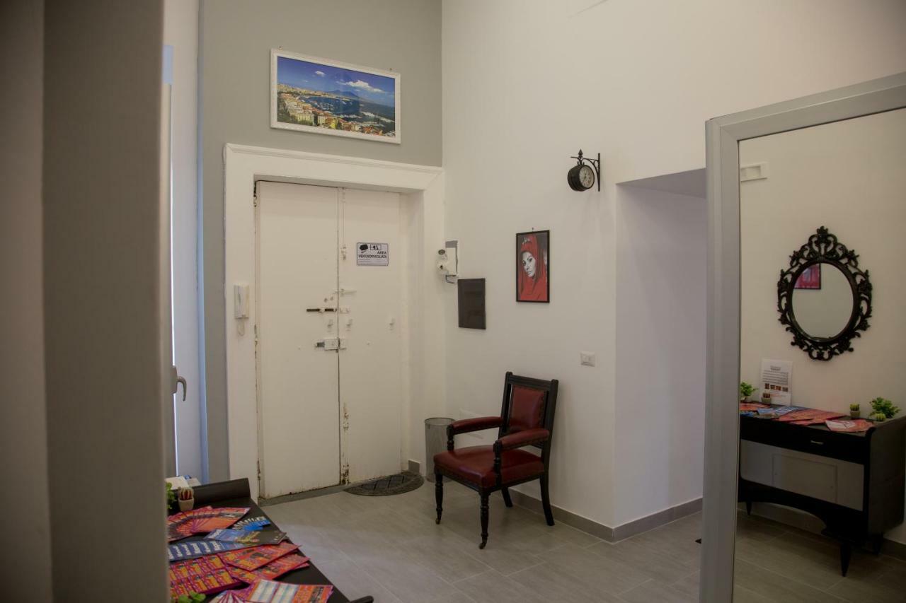 Vesuvius Luxury Suites Наполи Екстериор снимка